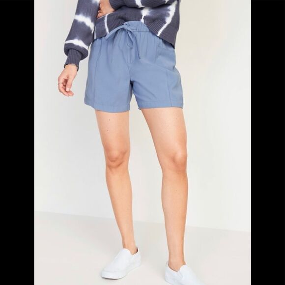 High-Waisted Soft-Twill Shorts  - Picture 1 of 3